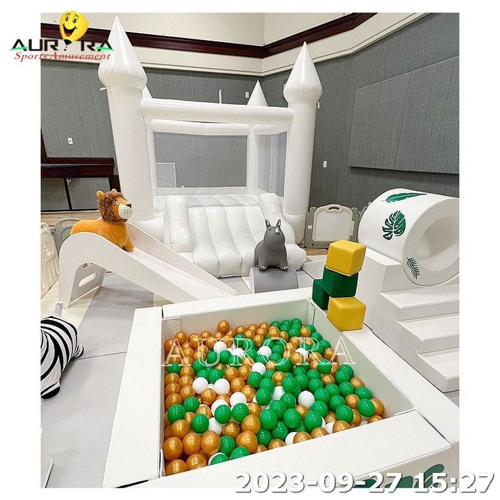 Φθηνό Custom Indoor White Soft Play Εξοπλισμός Soft Play με φουσκωτό αναπηρικό σπίτι
