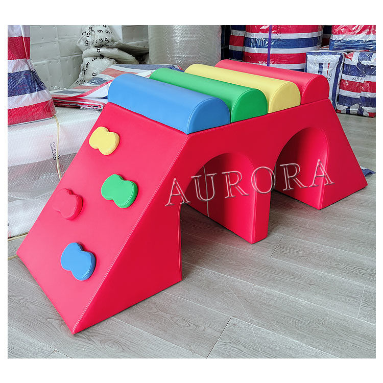 Soft Play ενοικιαζόμενο εξοπλισμό Soft Climbing Slide Play πολύχρωμα μπλοκ αφρού